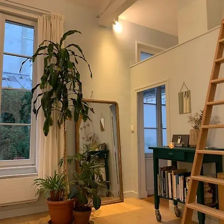 Charme Discret Loft Mezzanine Avec Vue Sur Jardin Apartment Paris