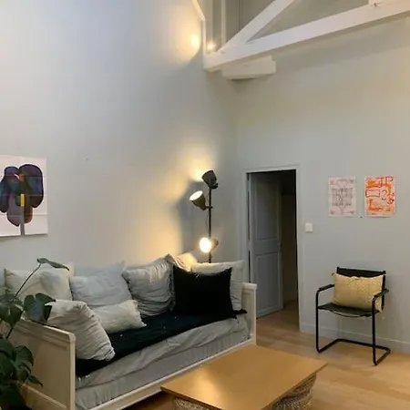 Charme Discret Loft Mezzanine Avec Vue Sur Jardin Apartment *