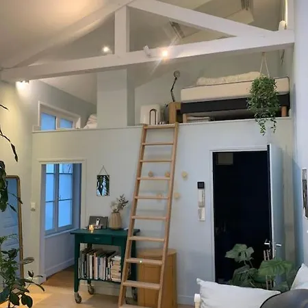 Charme Discret Loft Mezzanine Avec Vue Sur Jardin Apartment Paris