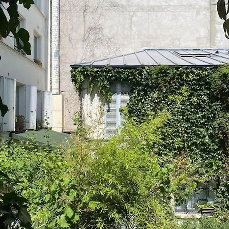 Apartment Charme Discret Loft Mezzanine Avec Vue Sur Jardin Paris